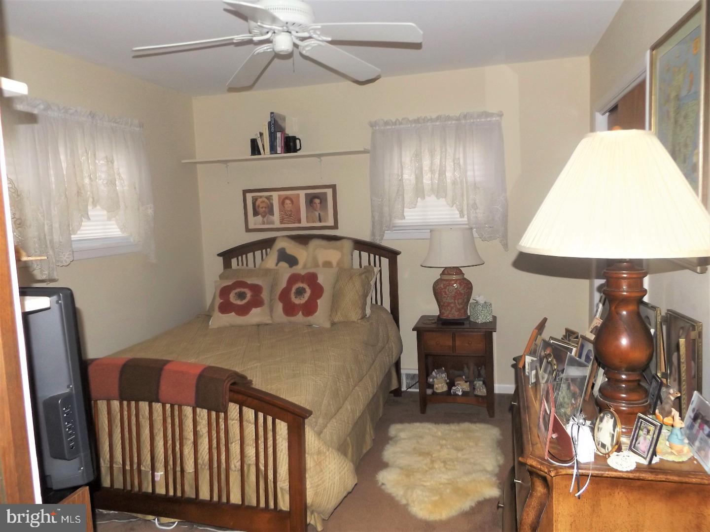 971 Windsor Road Warminster, PA 18974 - Photo 16 of 25