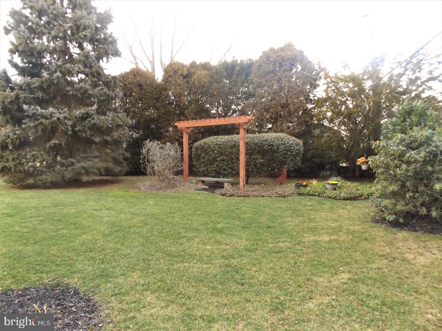 971 Windsor Road Warminster, PA 18974 - Photo 23 of 25