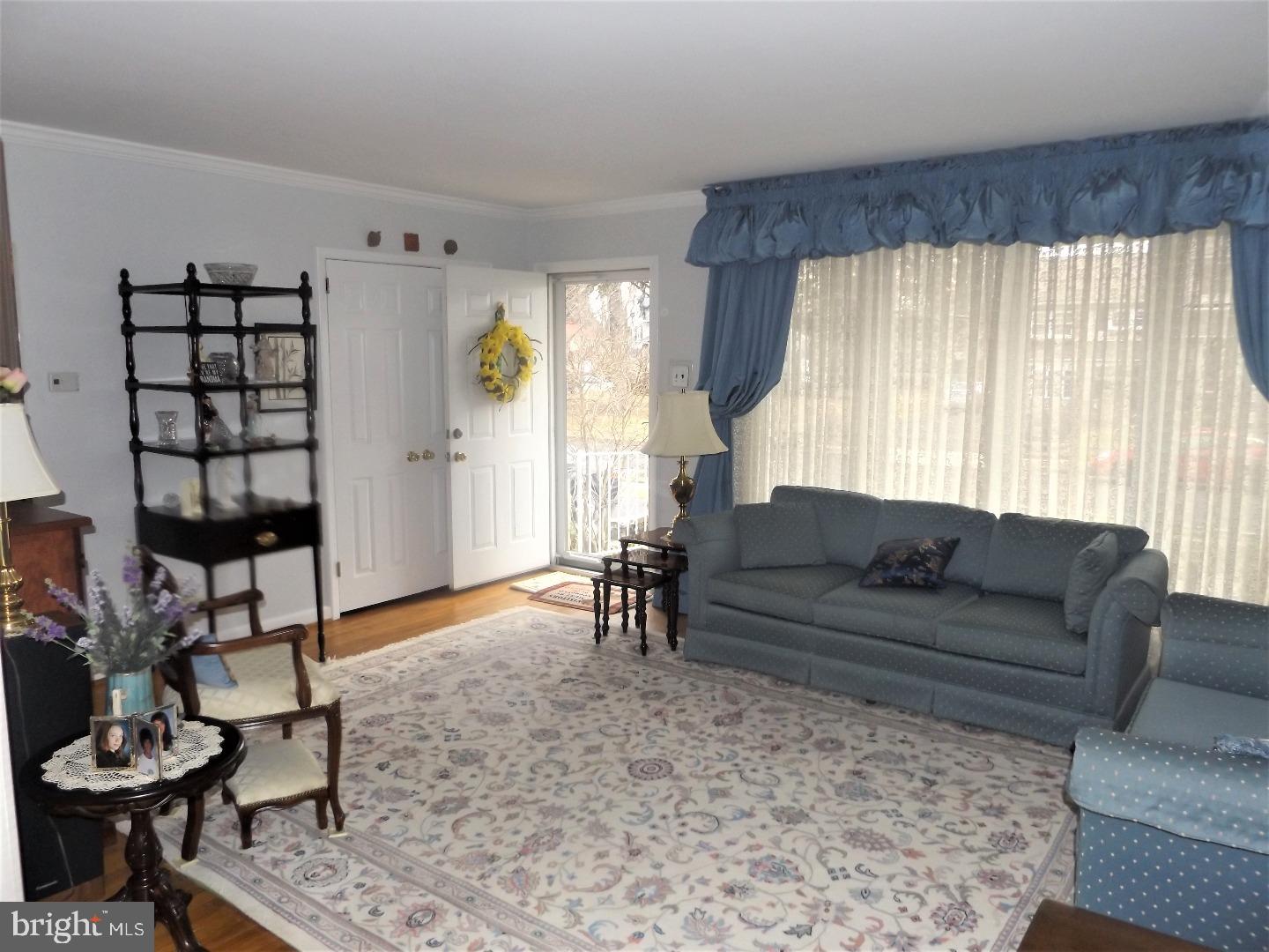 971 Windsor Road Warminster, PA 18974 - Photo 3 of 25