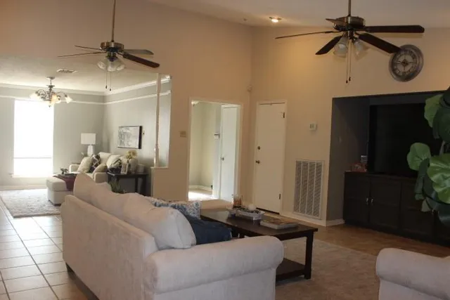 $2,650 | 4725 Craig Avenue, Metairie, LA 70003