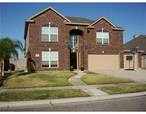 $275,000 | 326 Nicklaus Drive, Portland, TX 78374