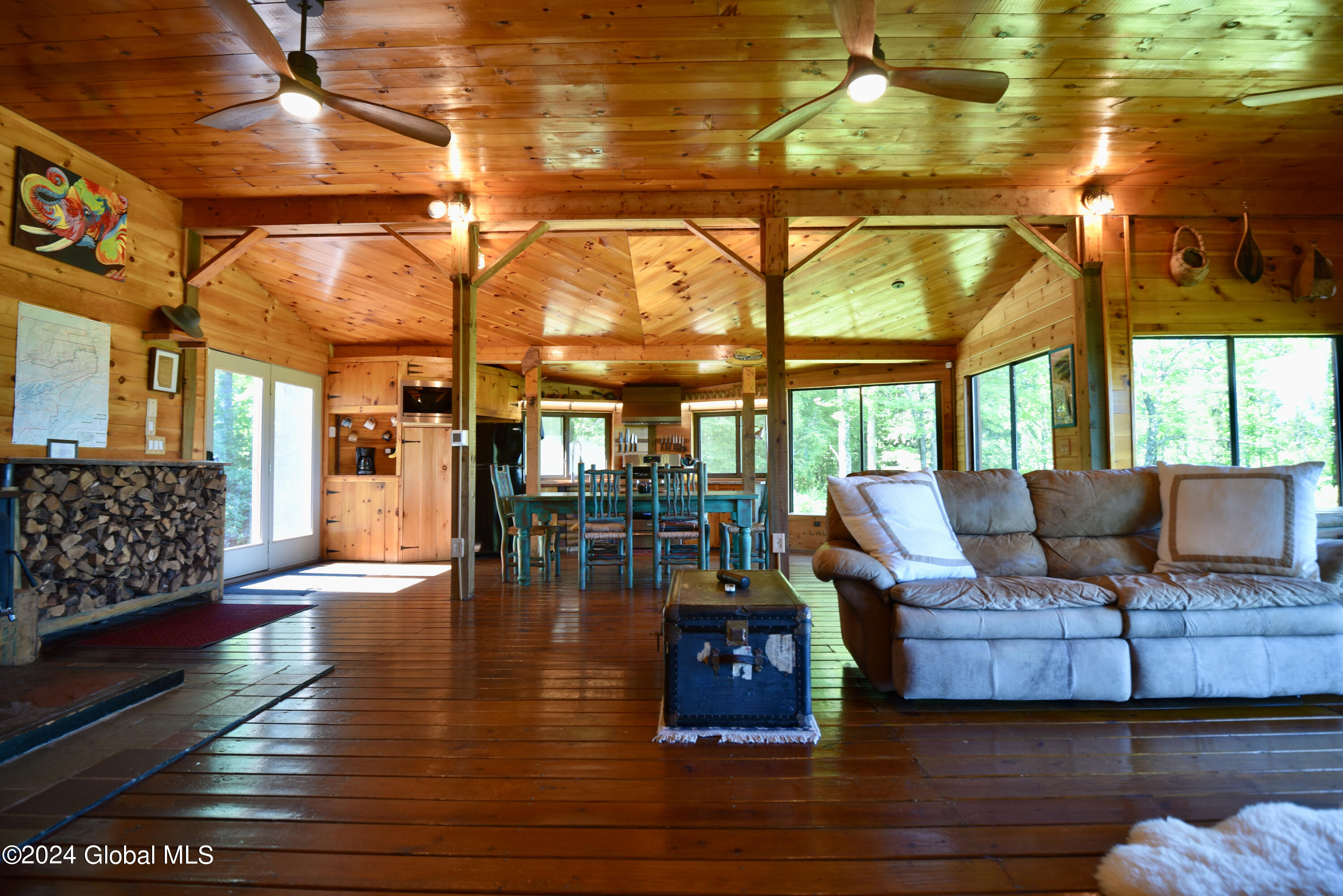 174 South Line Road Middle Grove, NY 12850 - Photo 16 of 62 Living room