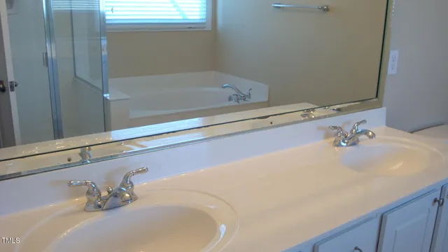 $1,900 | 6102 Shandwick Court, Raleigh, NC 27609