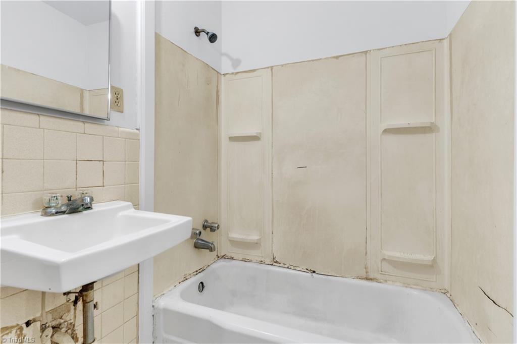 1052 North Main Street Troy, NC 27371 - Photo 13 of 24