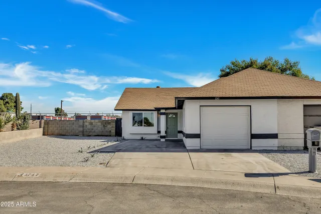 $309,000 | 5747 North 67th Drive, Glendale, AZ 85303