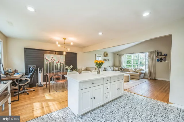 $550,000 | 28 Pennlyn Road, Churchville, PA 18966