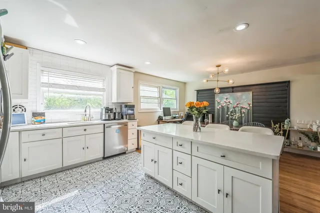 $550,000 | 28 Pennlyn Road, Churchville, PA 18966