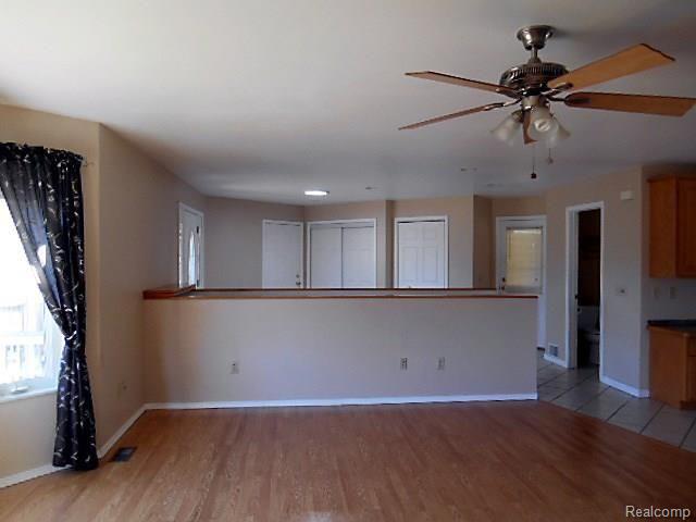 1353 North Maple Leaf Road Lapeer, MI 48446 - Photo 12 of 44 Living.jpg