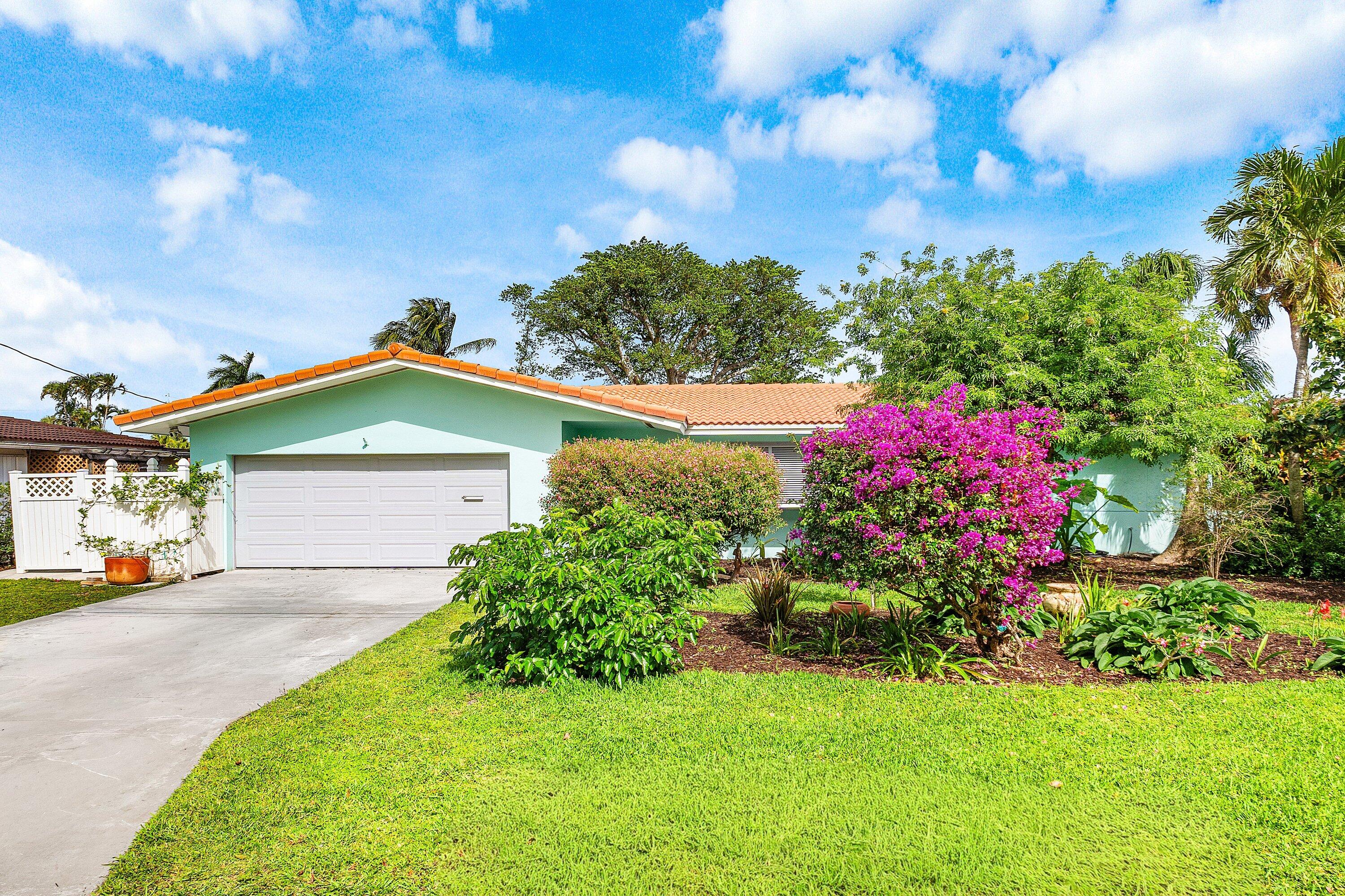 200 Northwest 11th Avenue Boca Raton, FL 33486 - Photo 1 of 32 001-200Northwest11thAvenue-BocaRaton-FL-