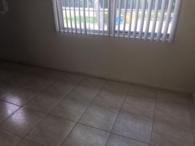 154 Dorset D Boca Raton, FL 33434 - Photo 4 of 15 IMG_5506
