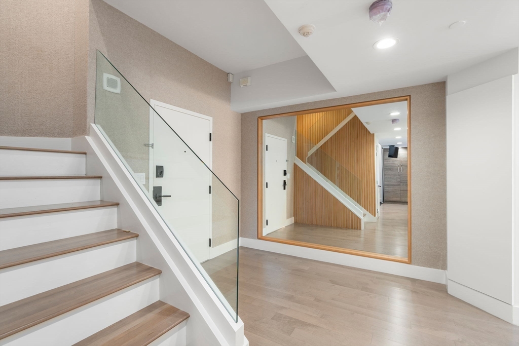 65 Lake Avenue, Unit 1003 Worcester, MA 01604 - Photo 27 of 38 a view of entryway
