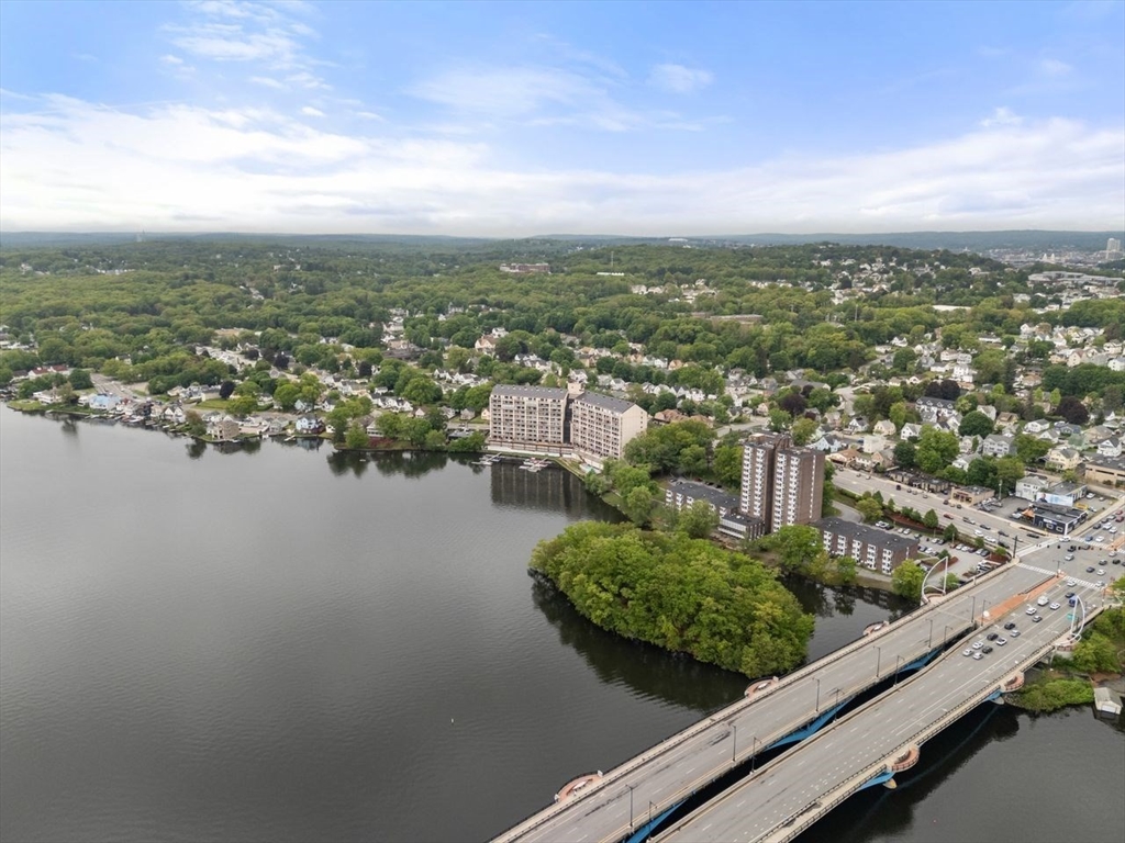 65 Lake Avenue, Unit 1003 Worcester, MA 01604 - Photo 35 of 38 an aerial view of city and lake