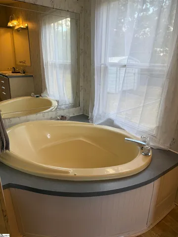 $140,000 | 201 Archer Drive, Laurens, SC 29360