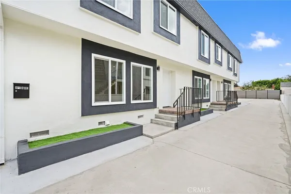 a view of an entryway with staircase