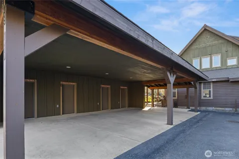 $920,000 | 123 Big Hill Drive, Cle Elum, WA 98922