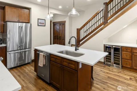 $920,000 | 123 Big Hill Drive, Cle Elum, WA 98922