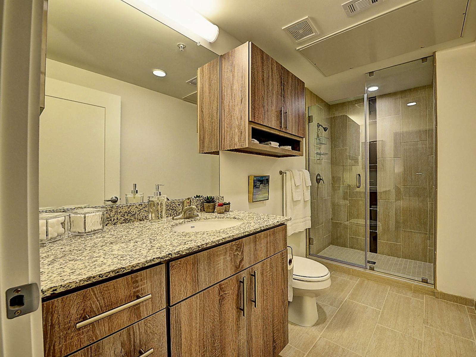 3550 Main Street, Unit 5414 Houston, TX 77002 - Photo 8 of 46