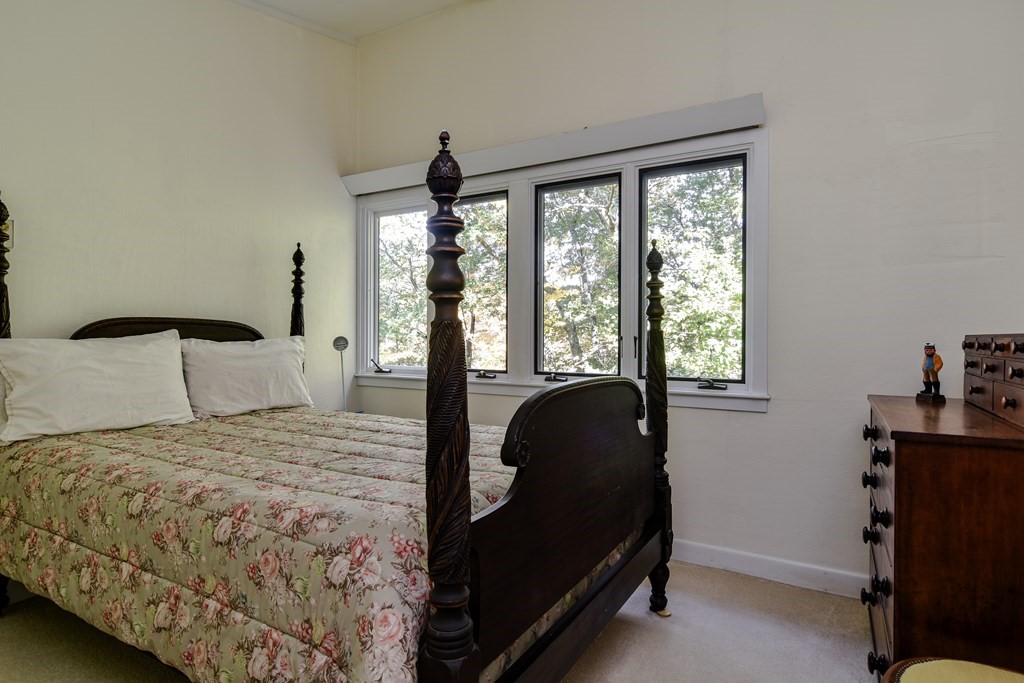 212 Farm Road Sherborn, MA 01770 - Photo 23 of 31 Gallery Image 23