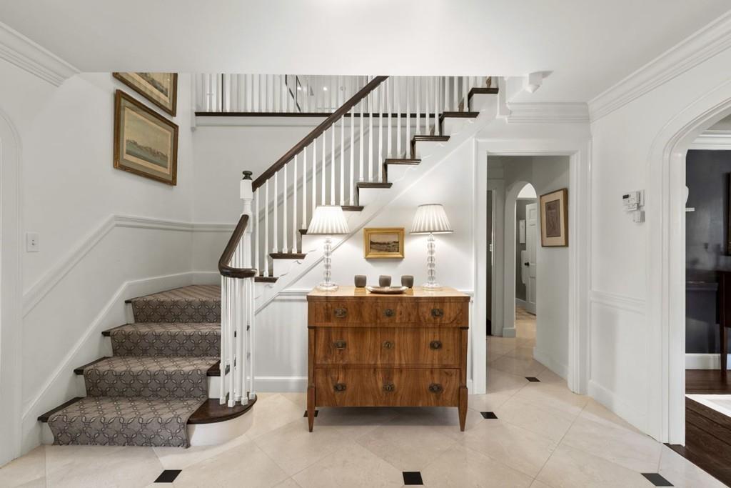 94 Edmunds Road Wellesley, MA 02481 - Photo 3 of 29