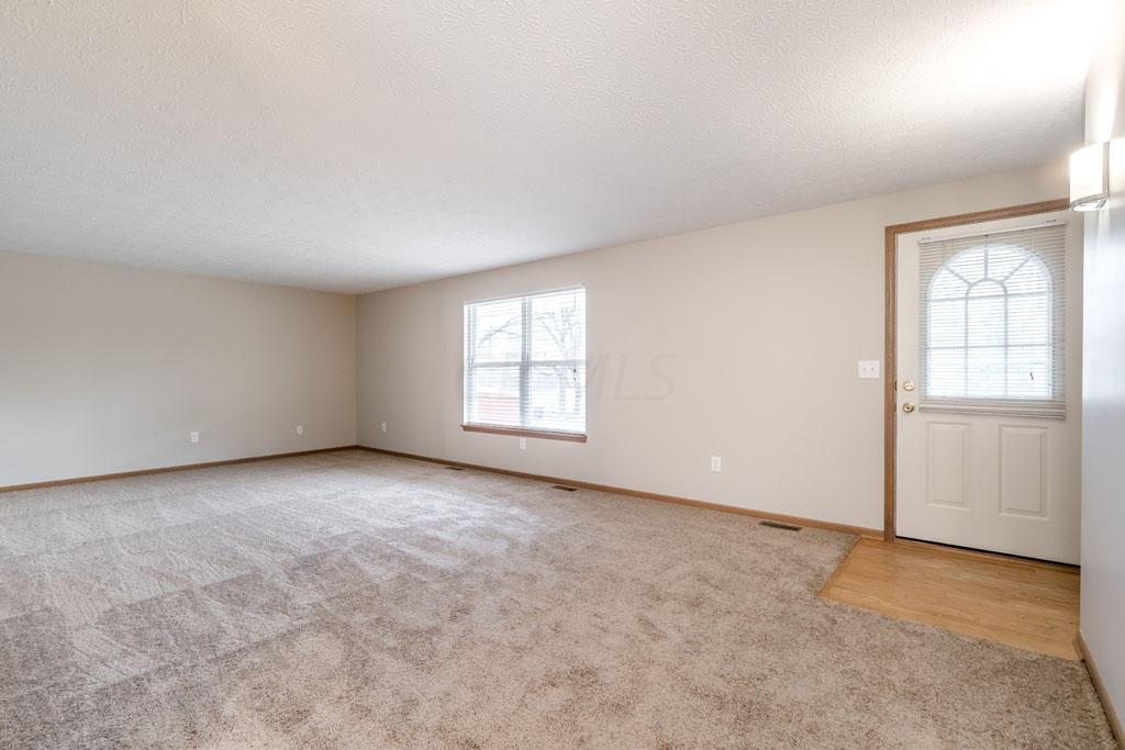 147 Harrison Street Galena, OH 43021 - Photo 4 of 37