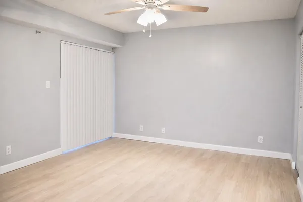 $192,500 | 7670 Westwood Drive, Unit 718, Tamarac, FL 33321
