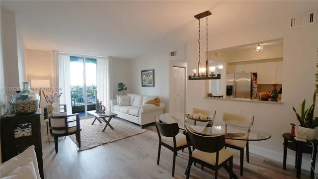 $2,550 | 117 Northwest 42nd Avenue, Unit 708, Miami, FL 33126