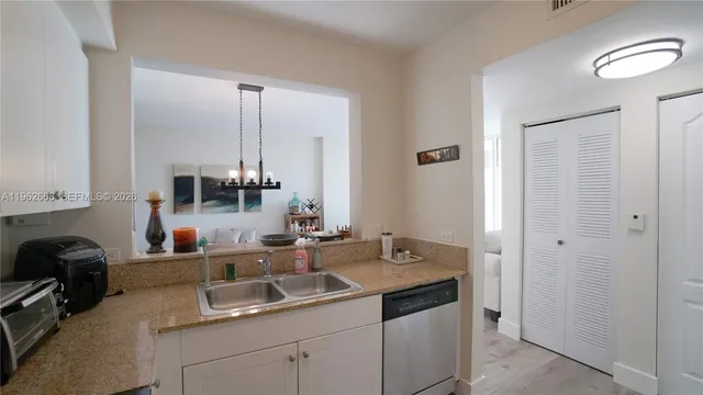 $2,550 | 117 Northwest 42nd Avenue, Unit 708, Miami, FL 33126