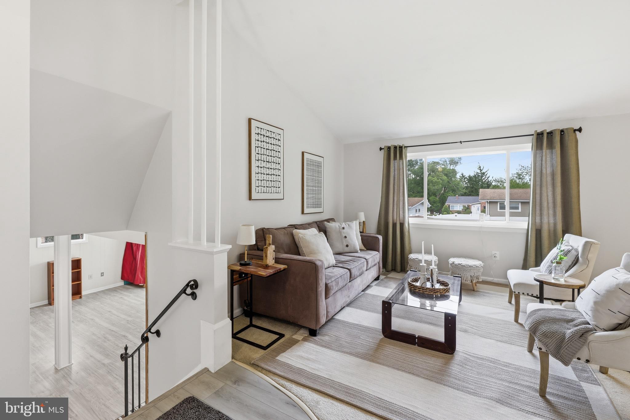 Beautifully renovated split level with new floors!