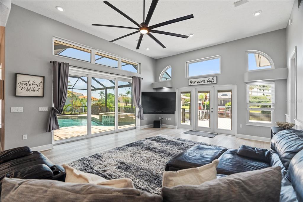 9810 Compass Point Way Tampa, FL 33615 - Photo 20 of 66