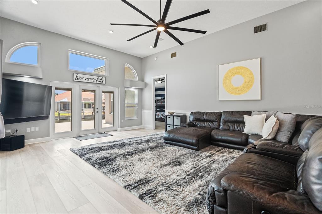 9810 Compass Point Way Tampa, FL 33615 - Photo 21 of 66