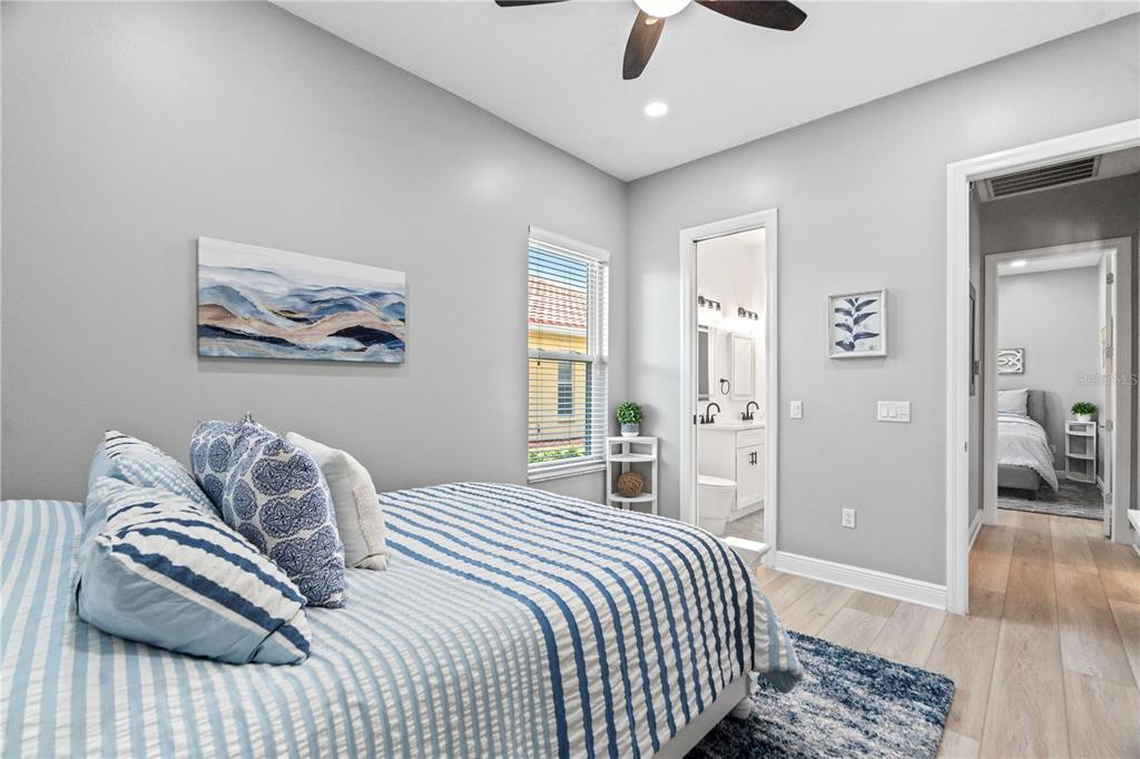 9810 Compass Point Way Tampa, FL 33615 - Photo 28 of 66