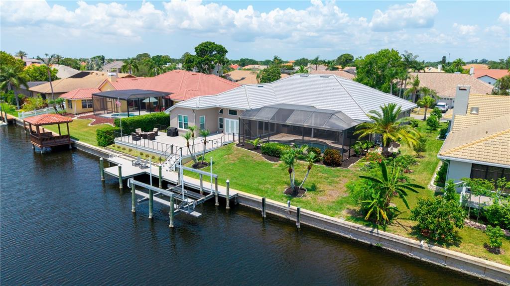 9810 Compass Point Way Tampa, FL 33615 - Photo 8 of 66