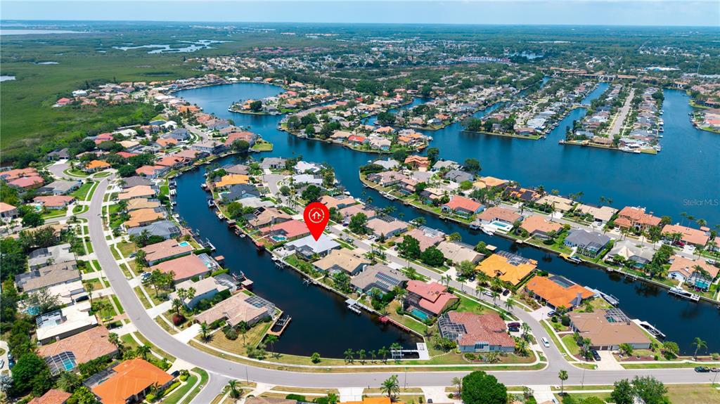 9810 Compass Point Way Tampa, FL 33615 - Photo 10 of 66