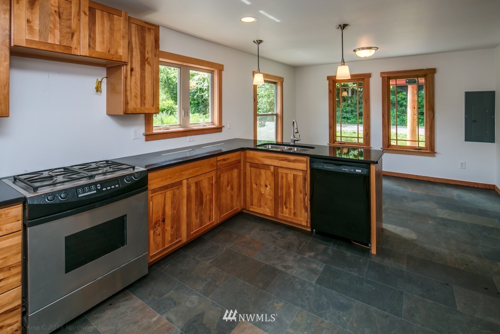 4288 Deming Road Everson, WA 98247 - Photo 8 of 21