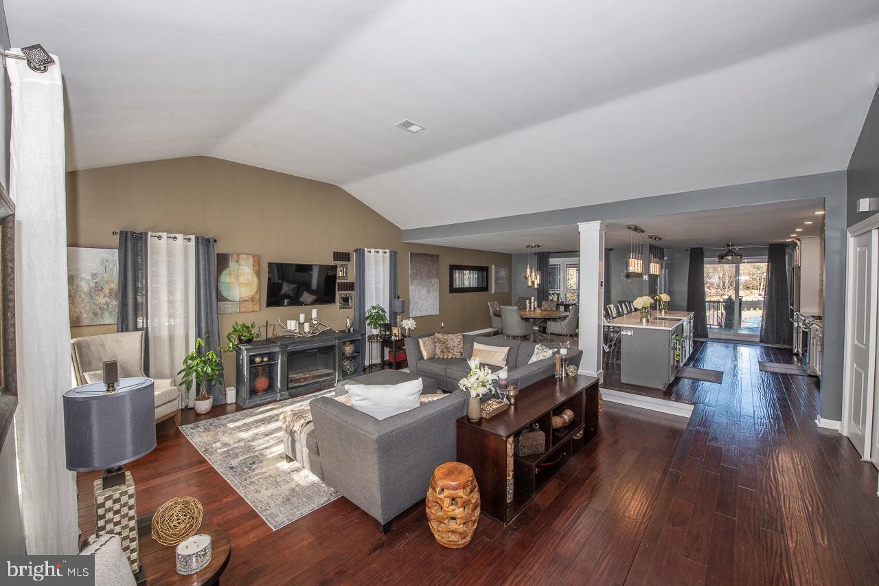 125 Haverford Road Wynnewood, PA 19096 - Photo 4 of 31 Gallery Image 4