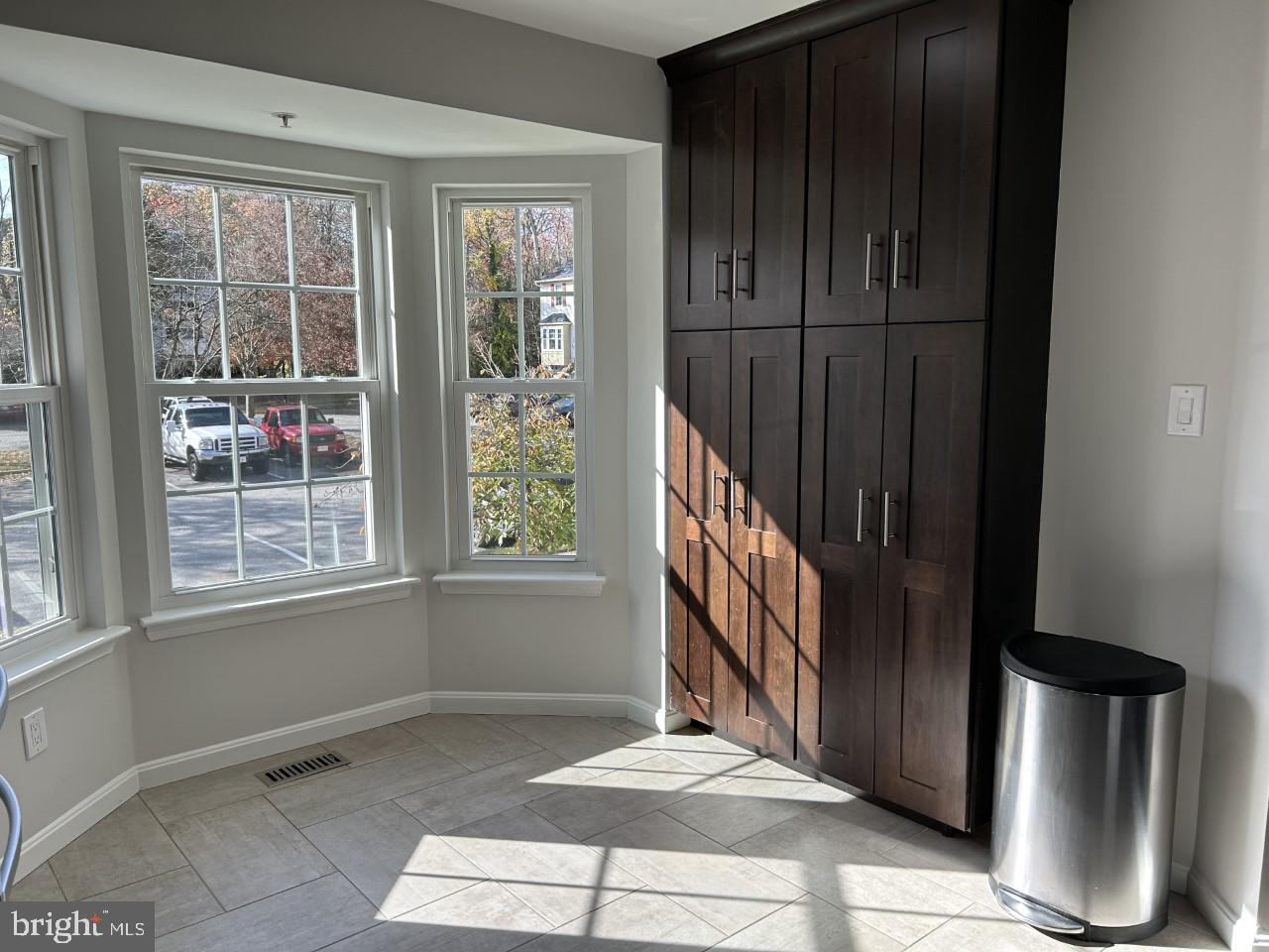209 Quiet Ridge Court Pasadena, MD 21122 - Photo 8 of 32 Table space and lots of storage in kitchen