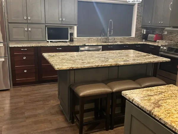 $1,100,000 | 4 Oak Brook Club Drive, Unit G205, Oak Brook, IL 60523