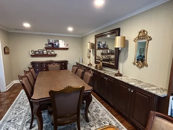 $1,100,000 | 4 Oak Brook Club Drive, Unit G205, Oak Brook, IL 60523