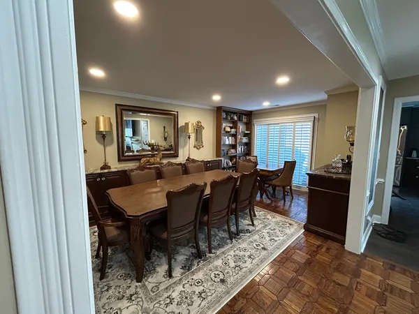 $1,100,000 | 4 Oak Brook Club Drive, Unit G205, Oak Brook, IL 60523