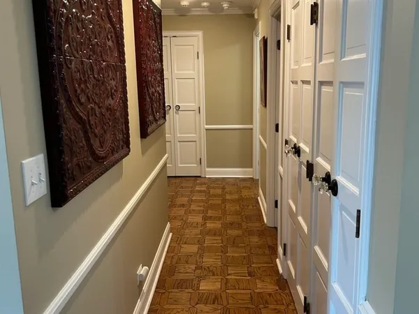 $1,100,000 | 4 Oak Brook Club Drive, Unit G205, Oak Brook, IL 60523