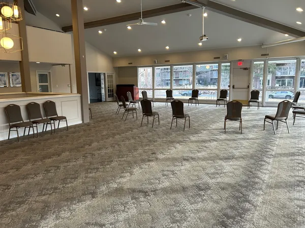 $1,100,000 | 4 Oak Brook Club Drive, Unit G205, Oak Brook, IL 60523