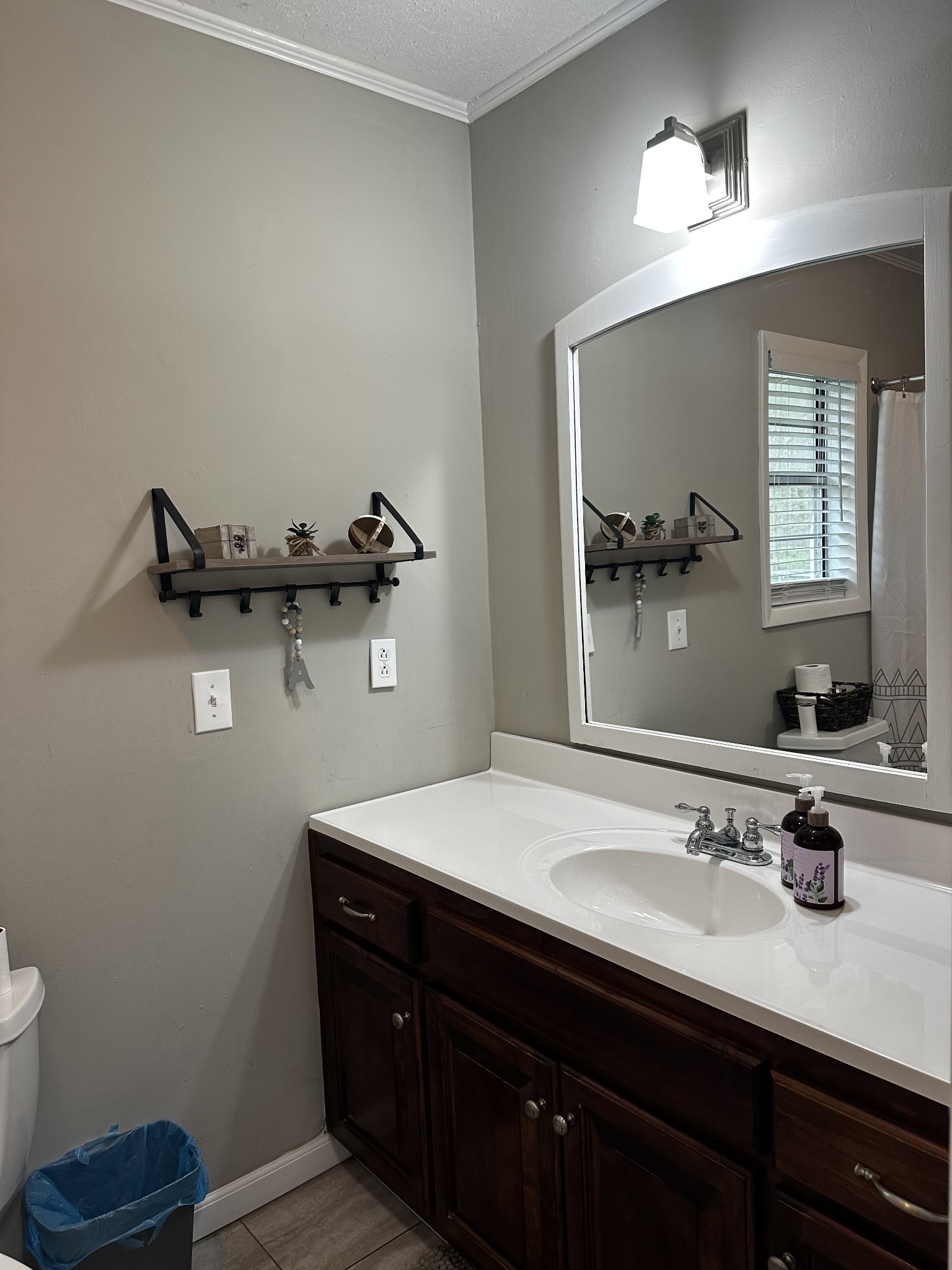 83 Hideout Road Manchester, TN 37355 - Photo 11 of 22 a bathroom with a sink and a mirror