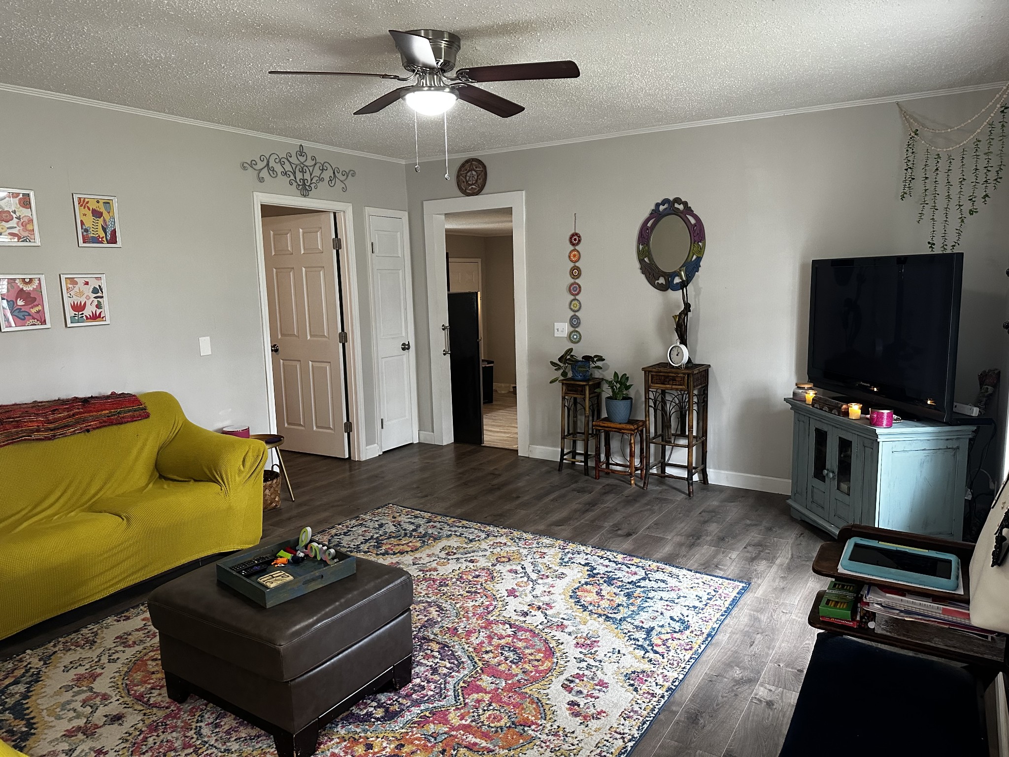 83 Hideout Road Manchester, TN 37355 - Photo 3 of 22 a living room with furniture and a flat screen tv