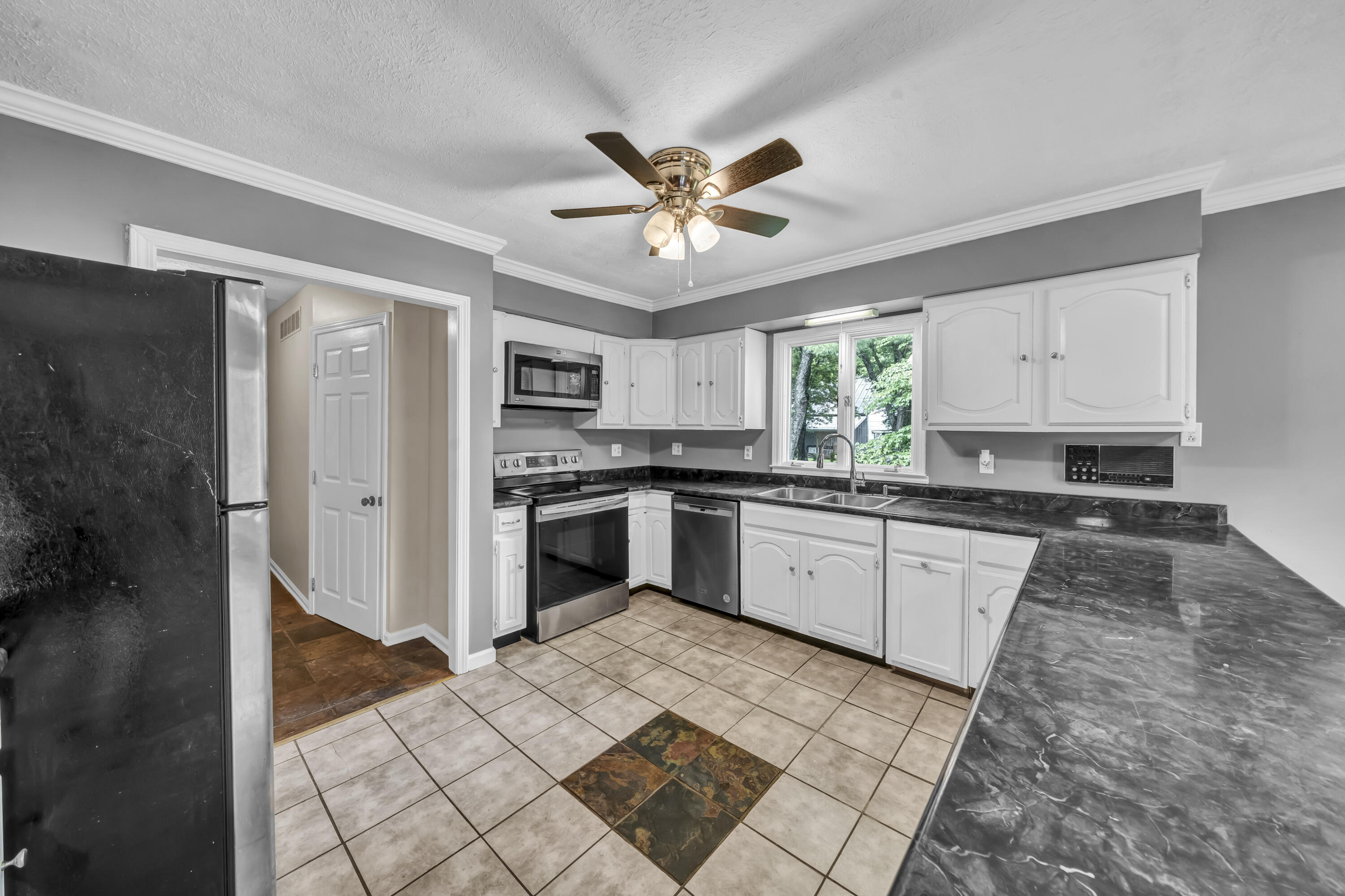 399 Stone Crest Road Winchester, KY 40391 - Photo 14 of 65 A7405203