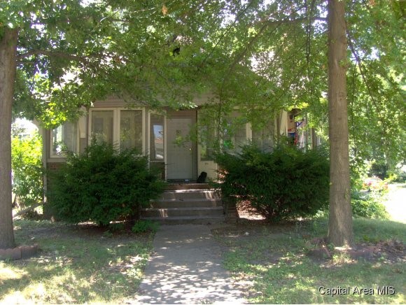 901 South Walnut Street Springfield, IL 62704 - Photo 1 of 2