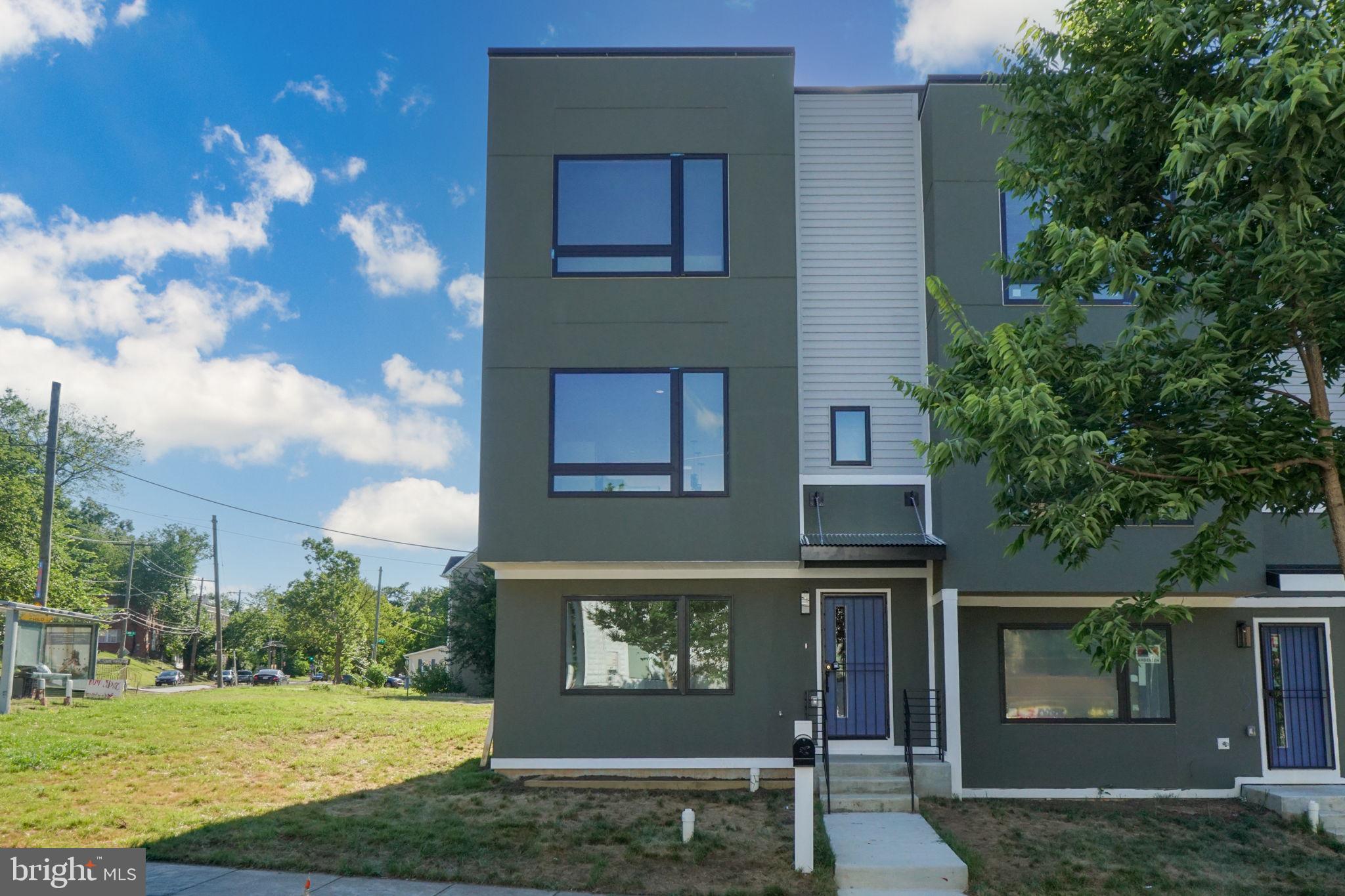 1004 50th Place Northeast Washington, DC 20019 - Photo 2 of 47