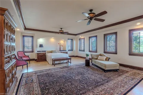 $6,950,000 | 200 South Golf Drive, Naples, FL 34102
