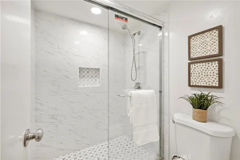 $895,000 | 18683 Maplewood Circle, Huntington Beach, CA 92646