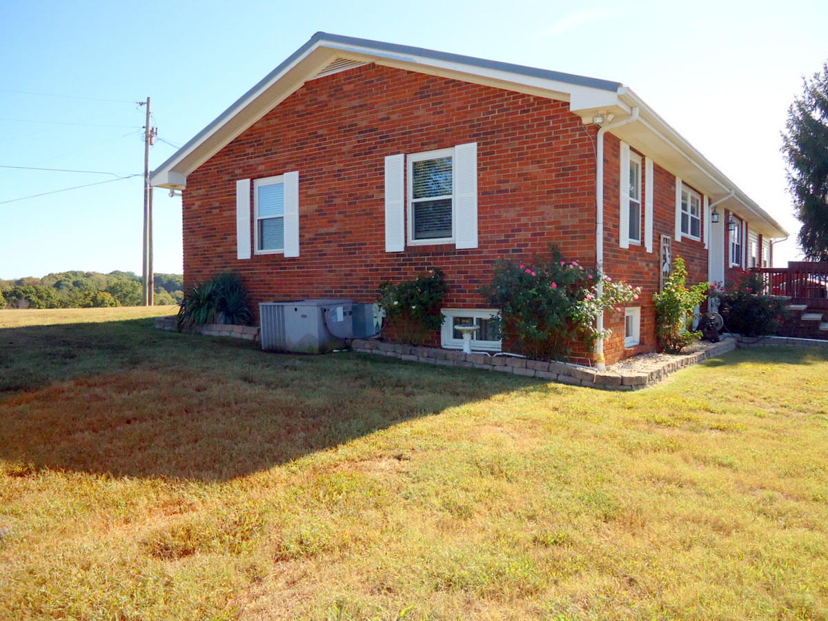 149 Lees Chapel Road Sweetwater, TN 37874 - Photo 2 of 40 02-DSC08733