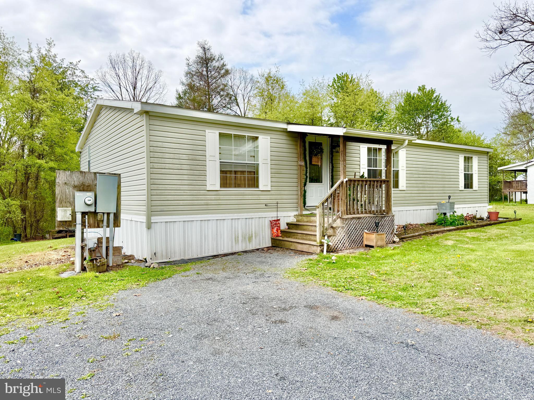 134 Crestview Road Breezewood, PA 15533 - Photo 3 of 41